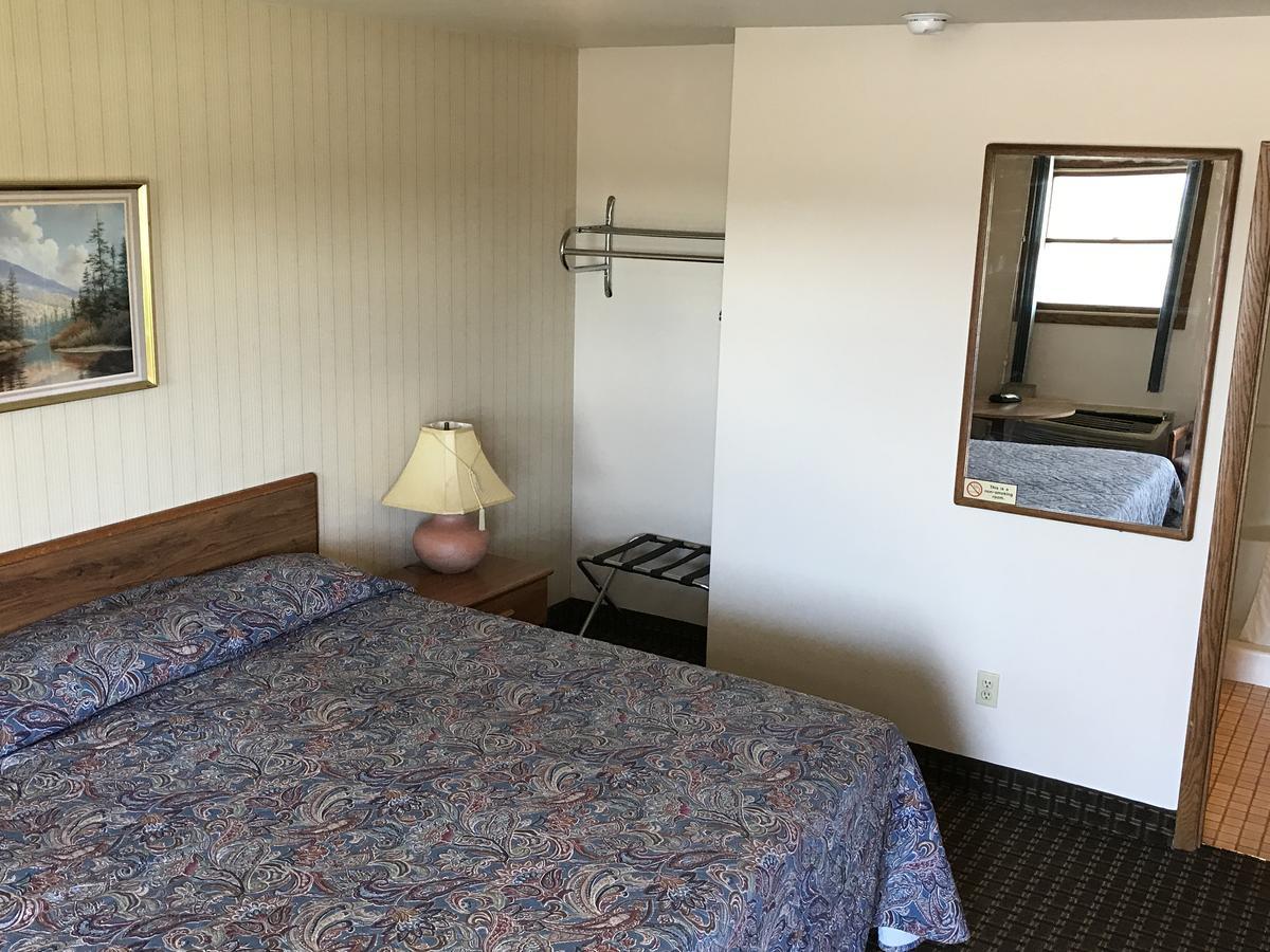 Exxon Quik Stop & Motel Wausaukee Zewnętrze zdjęcie