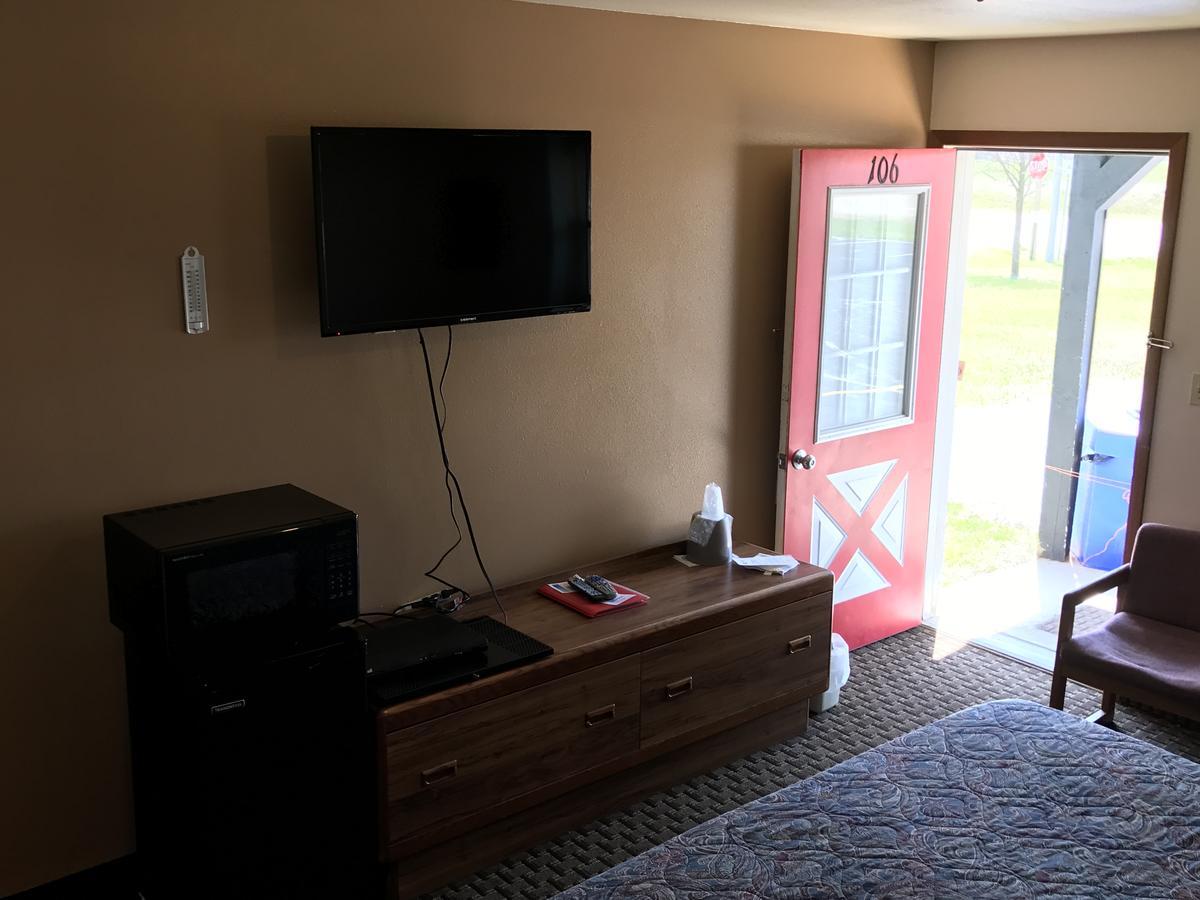 Exxon Quik Stop & Motel Wausaukee Zewnętrze zdjęcie