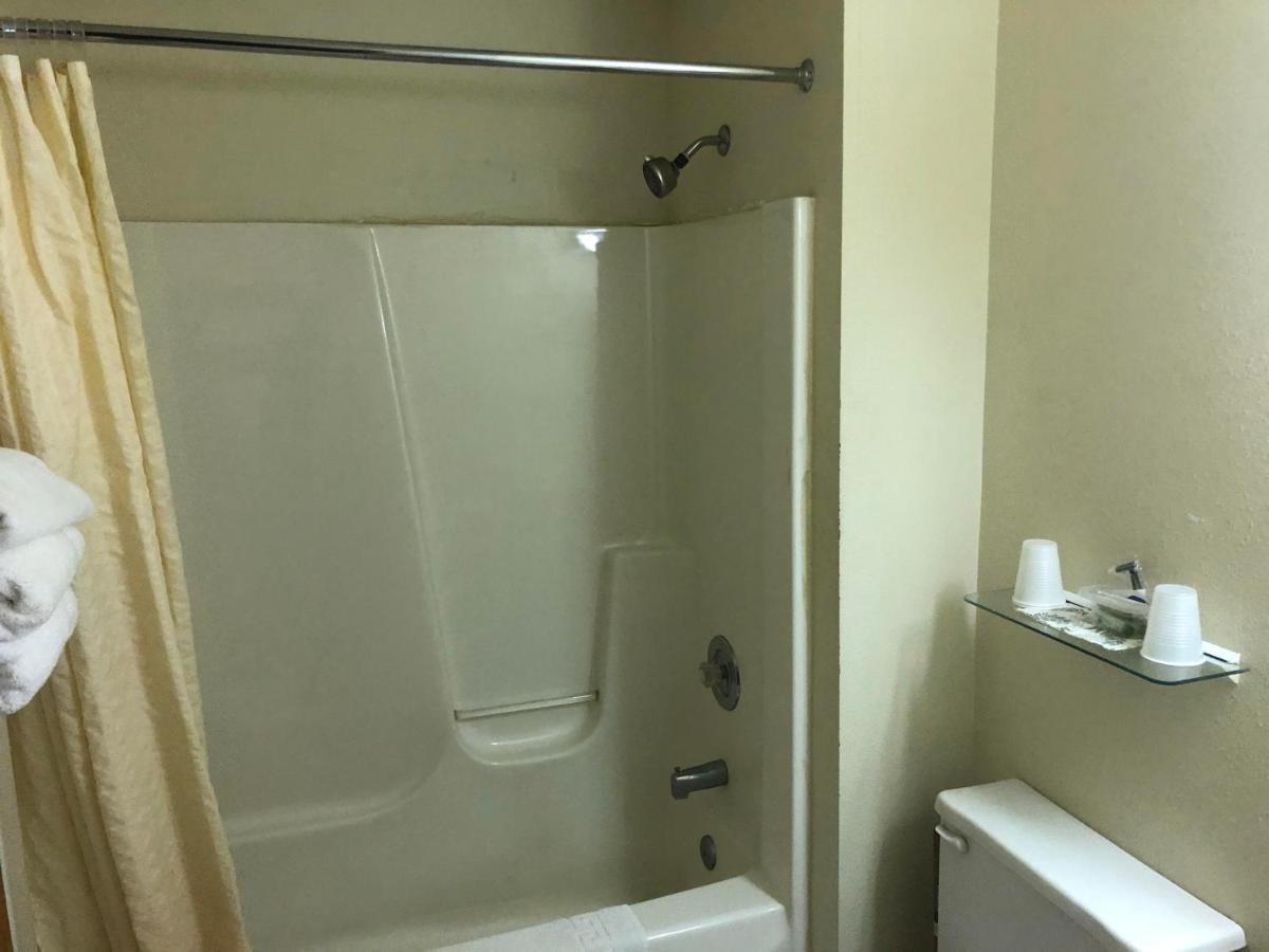 Exxon Quik Stop & Motel Wausaukee Zewnętrze zdjęcie